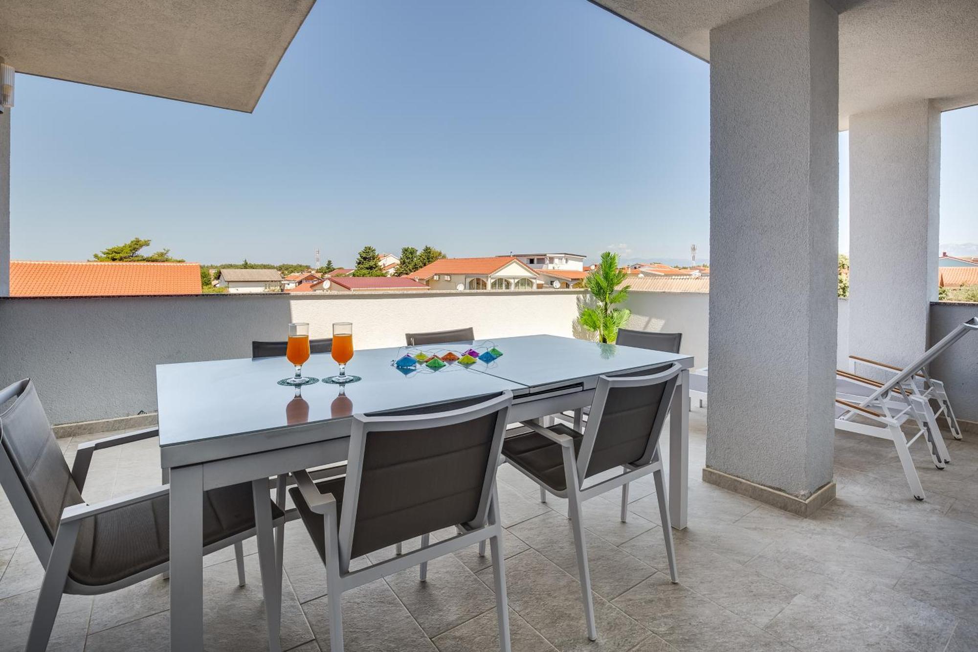 Apartmani Kastelina Vir Exteriör bild