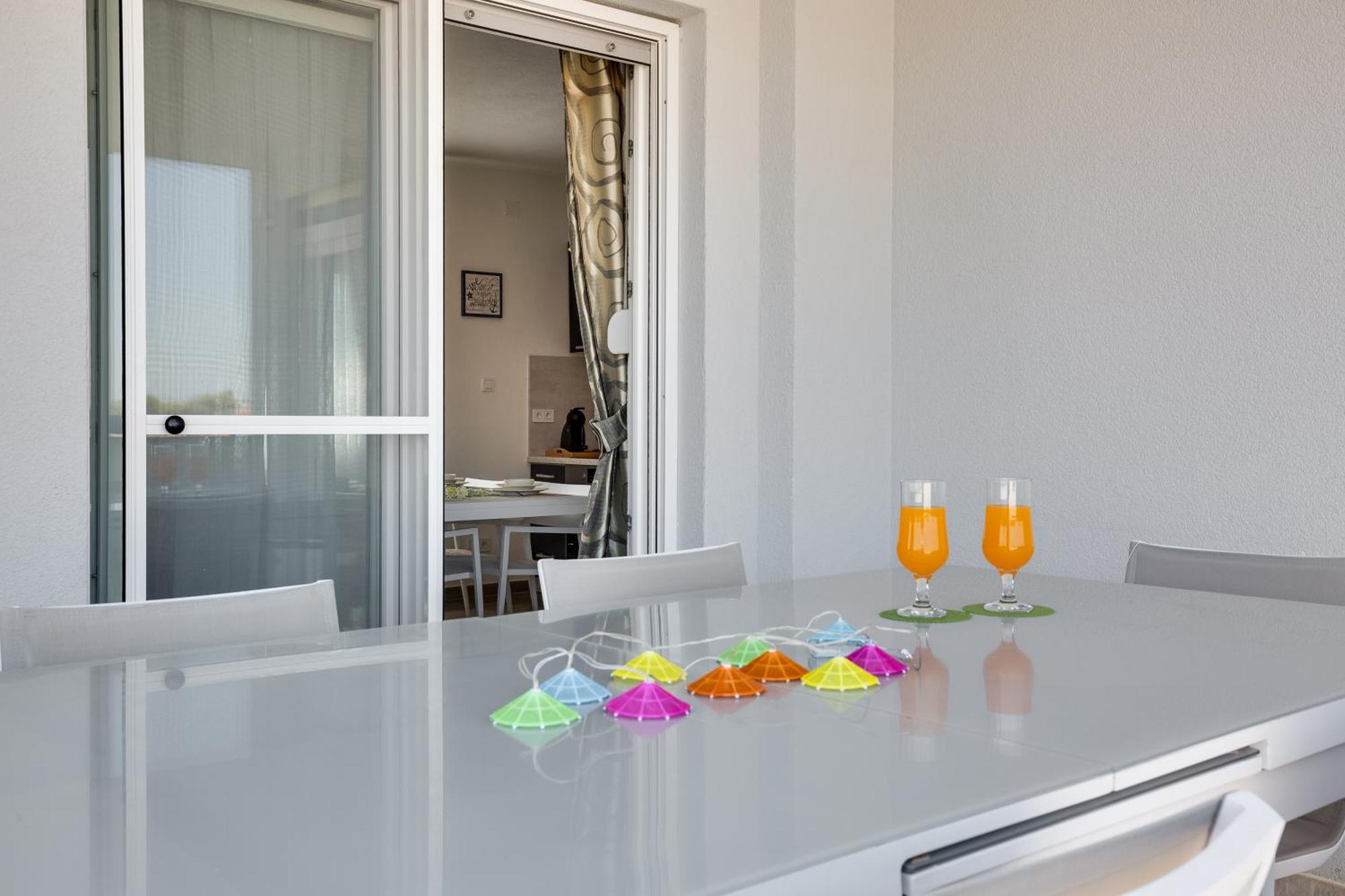 Apartmani Kastelina Vir Exteriör bild