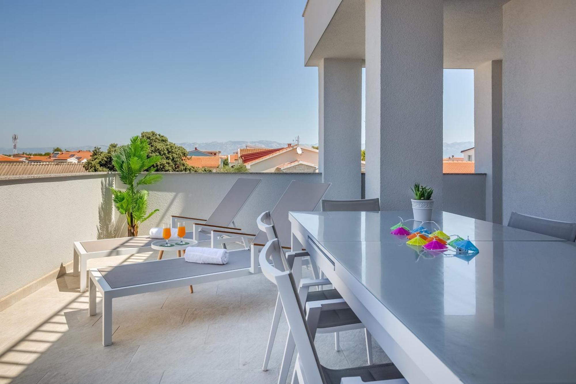 Apartmani Kastelina Vir Exteriör bild